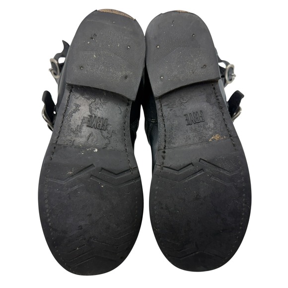 Shoes - Picture 8 of 12